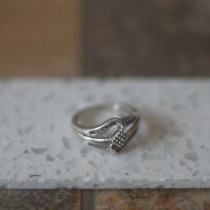 Authentic ZALES 1/10 CT Diamond Ring